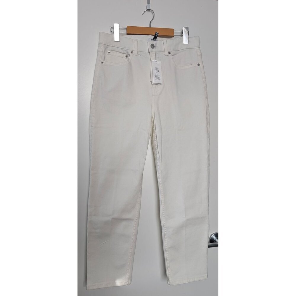 BNWT SPANX Sculpting Slim Straight Jeans with FitSense® in “Linen” off-white